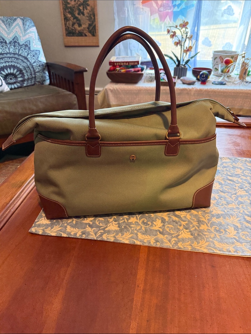 Etienne Aigner Olive Green Canvas Weekender Bag with Brown Trim - vintage - Picture 8 of 9